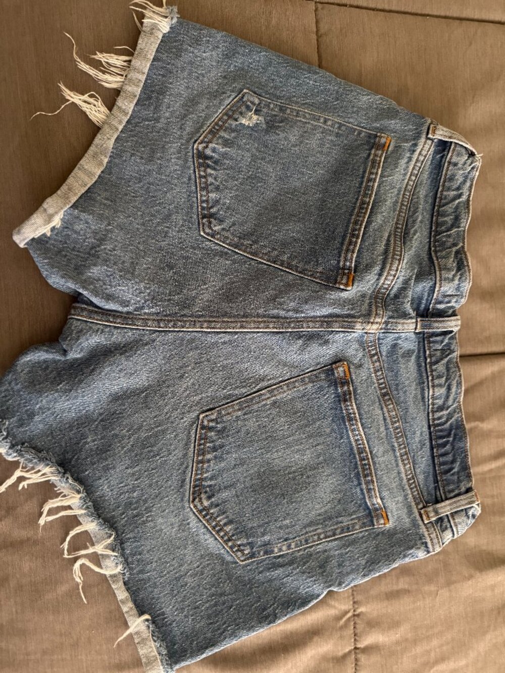 Abercrombie & Fitch Women’s The “Mom Short” High-Rise Denim Shorts – Size 31/12